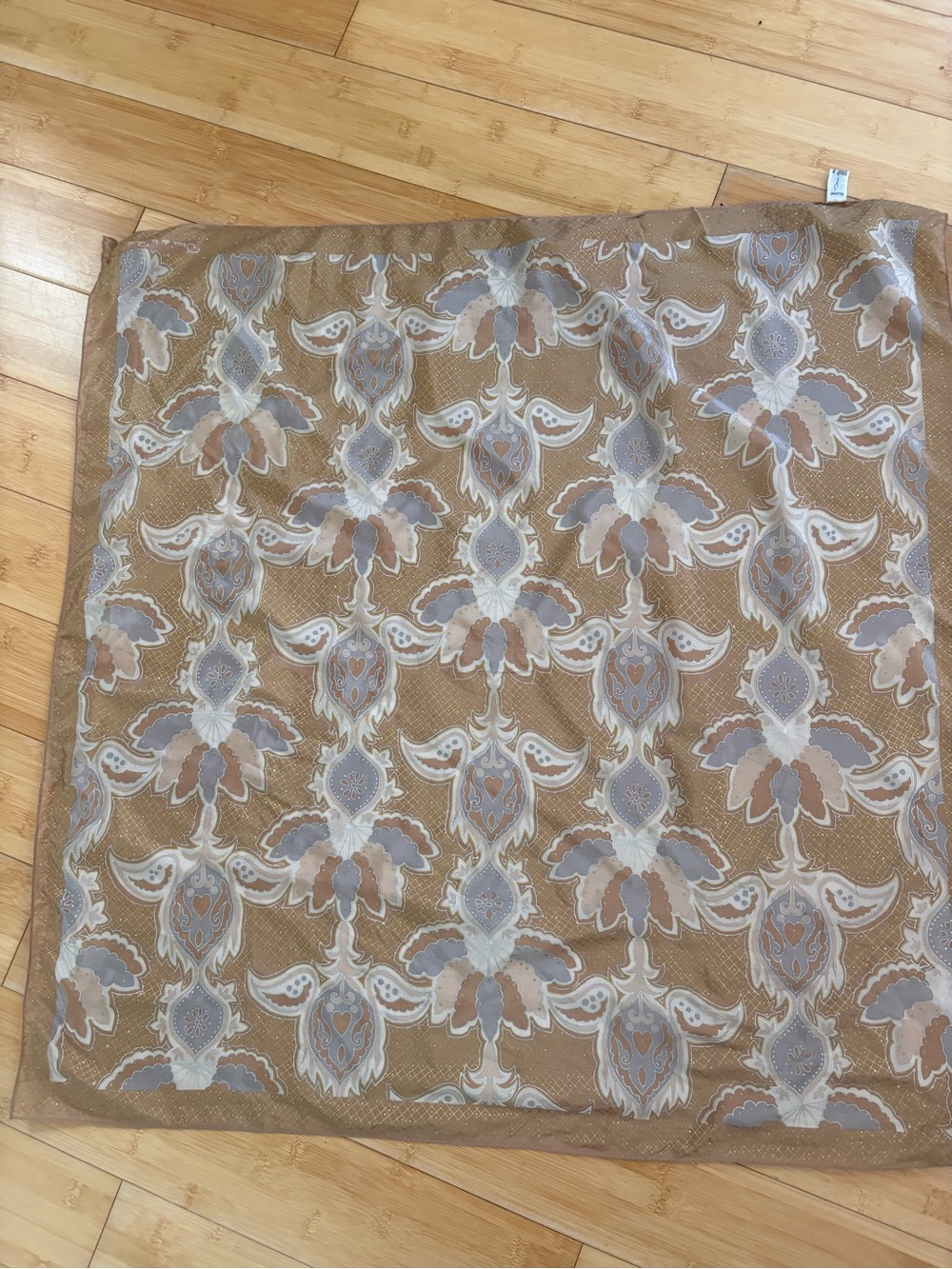 Vintage Oscar de la Renta 100% Silk   Paisley Square Scarf